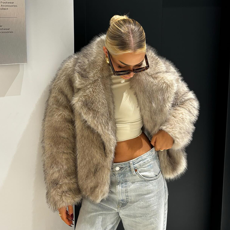Women Streetwear Brand - Chic Street Girls Gradient Faux Fur