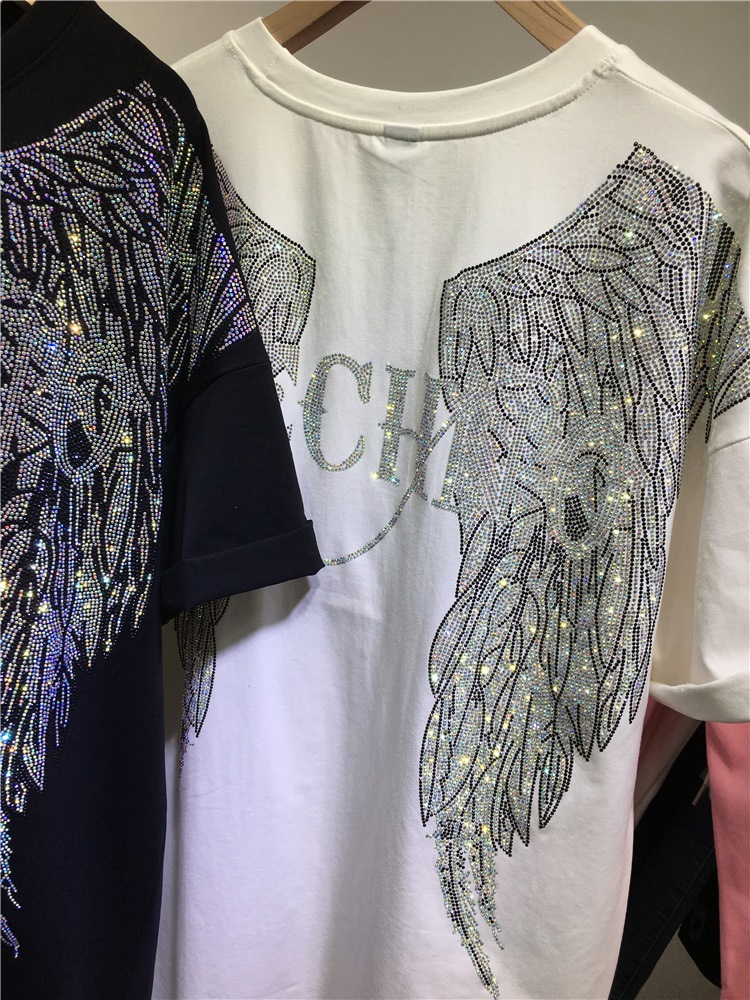 L-4XL Oversize Rhinestone Ange - Women Streetwear Brand recension och pris